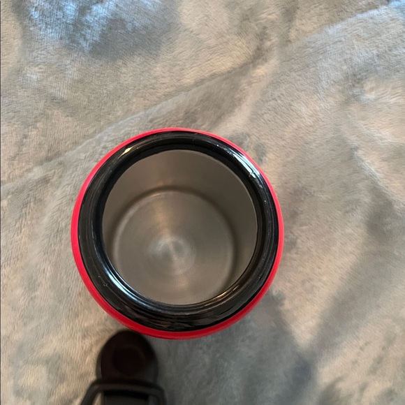 Red Insulated Water Bottle Set - Picture 6 of 7